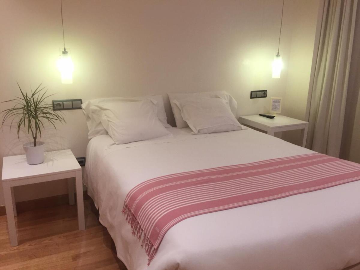 Hotel Nochendi Onís Eksteriør bilde