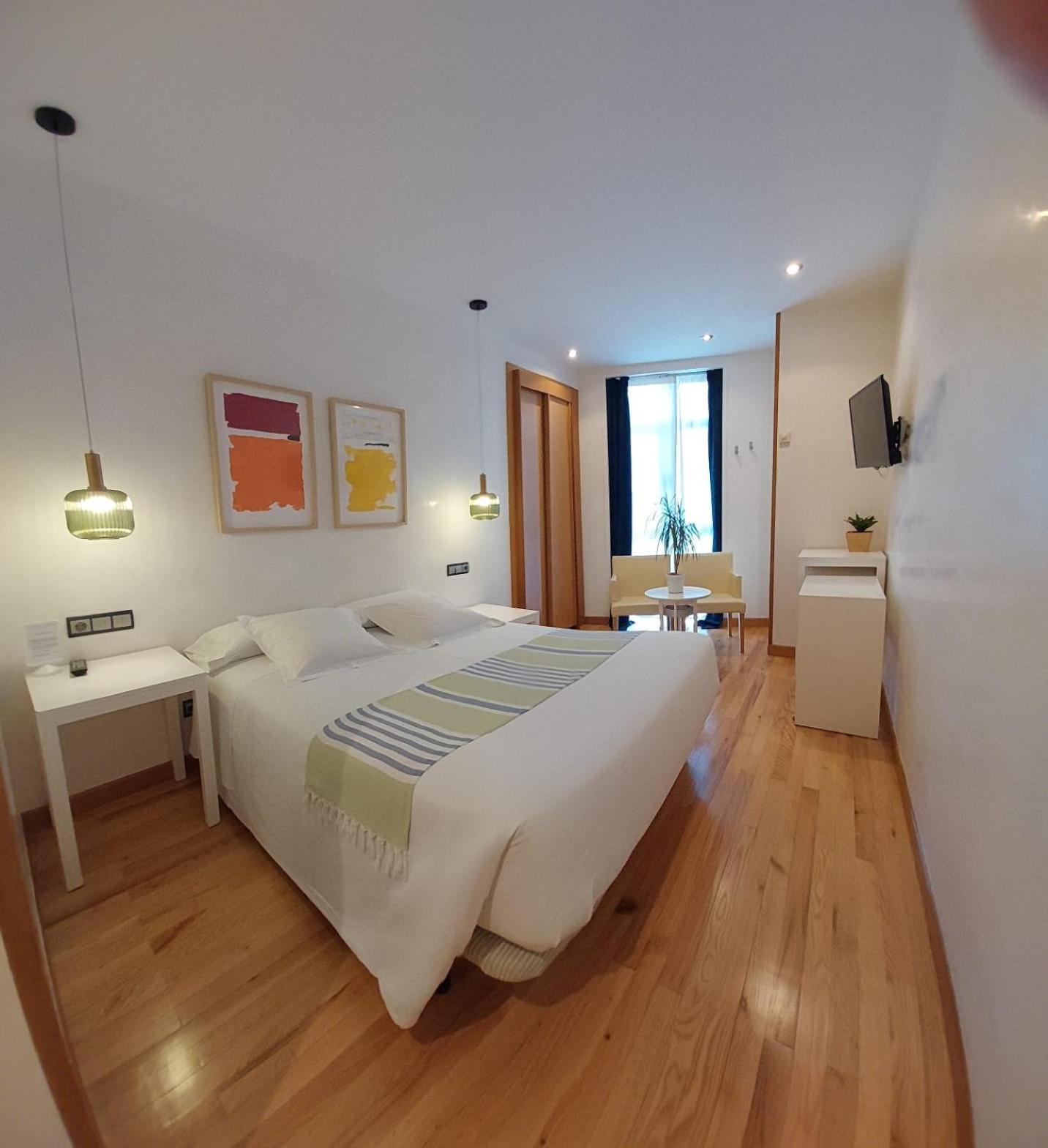 Hotel Nochendi Onís Eksteriør bilde