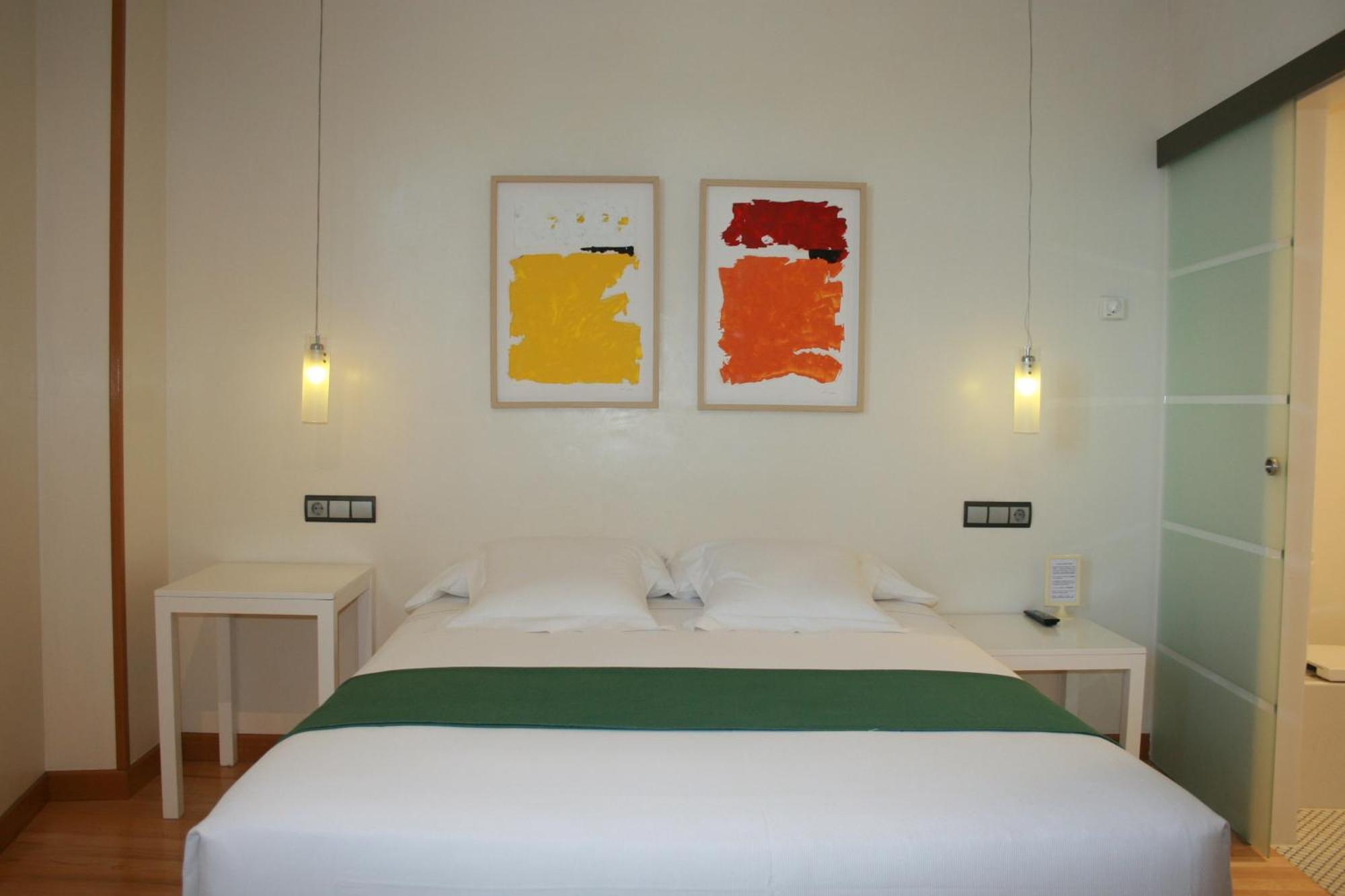 Hotel Nochendi Onís Eksteriør bilde