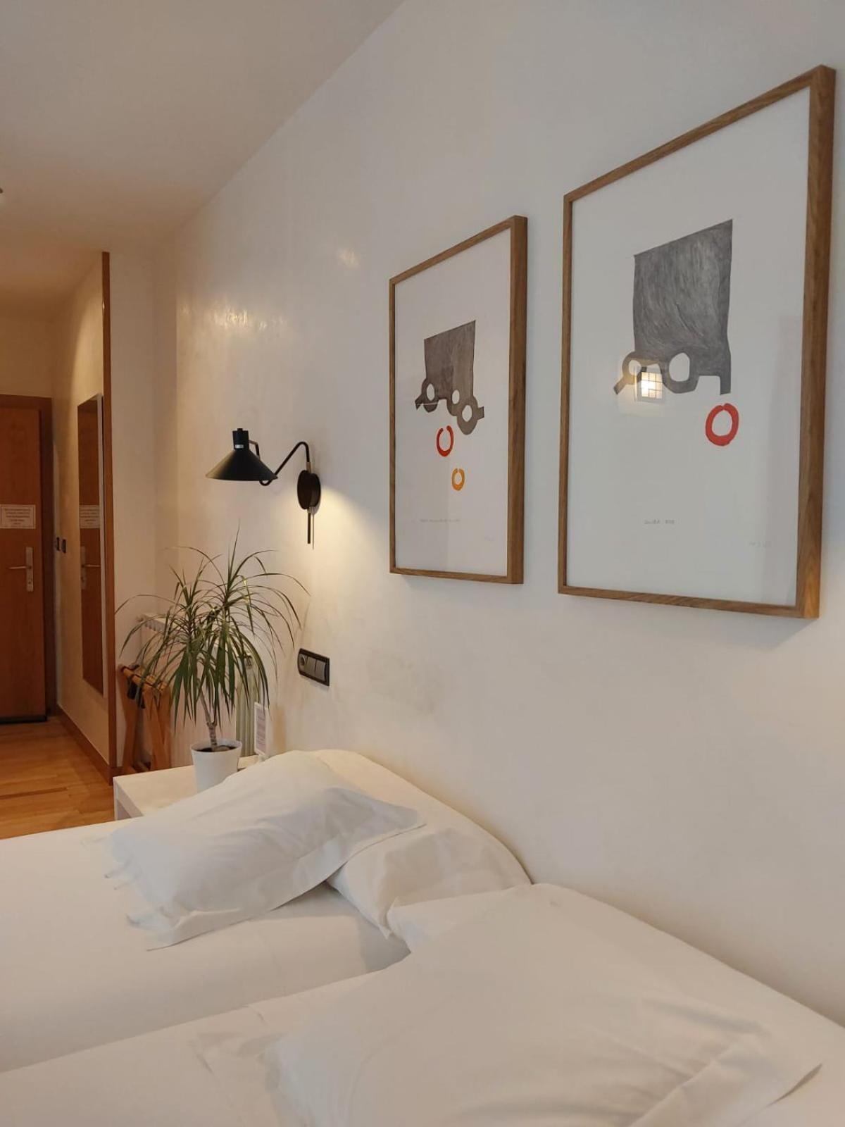 Hotel Nochendi Onís Eksteriør bilde