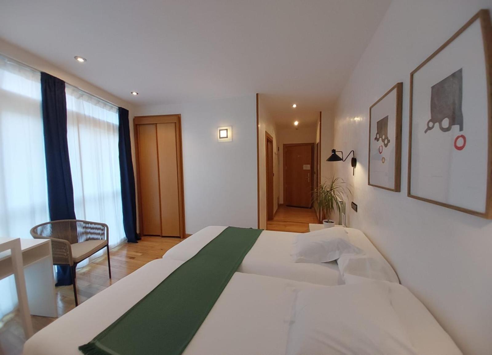 Hotel Nochendi Onís Eksteriør bilde