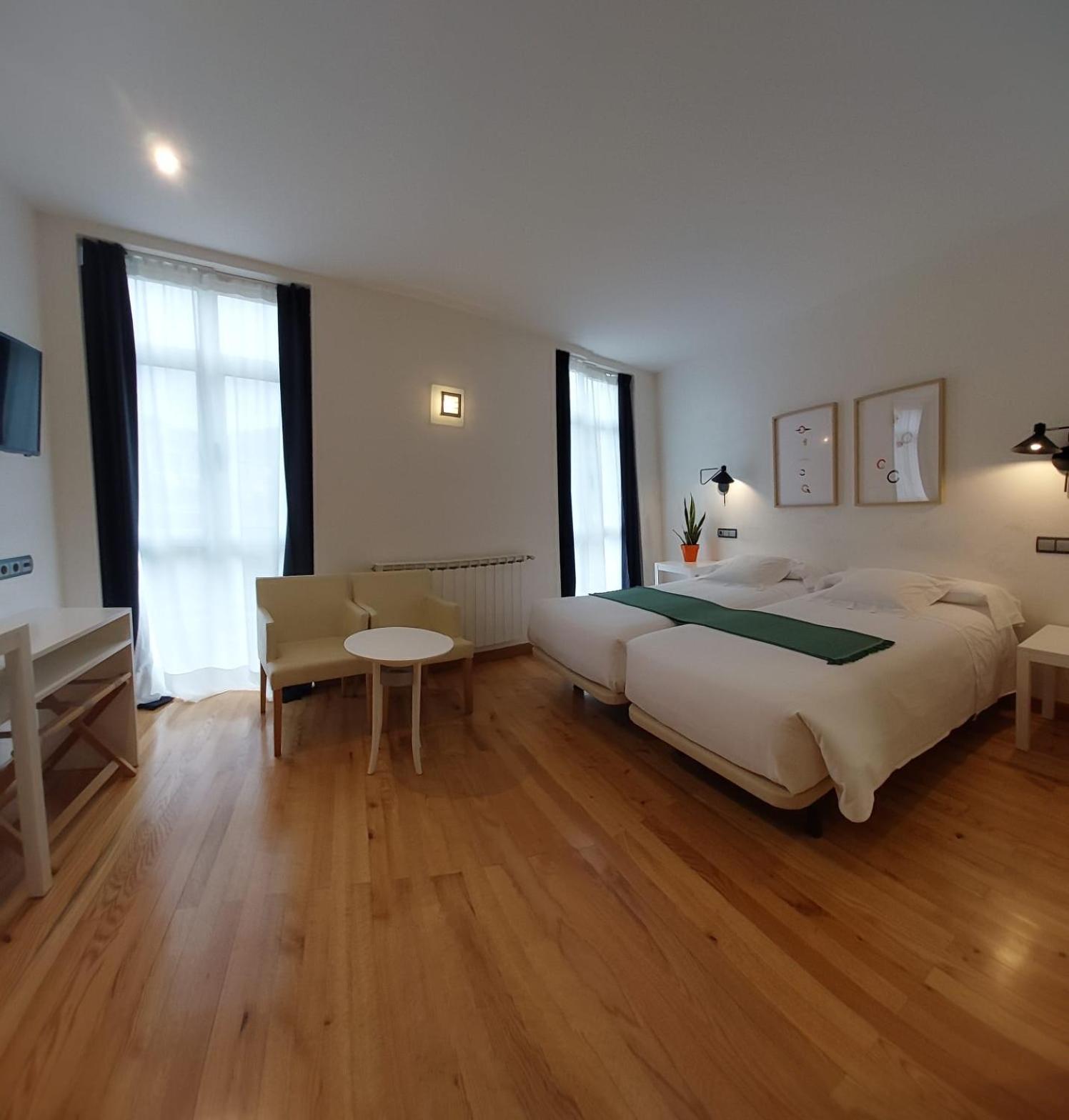 Hotel Nochendi Onís Eksteriør bilde