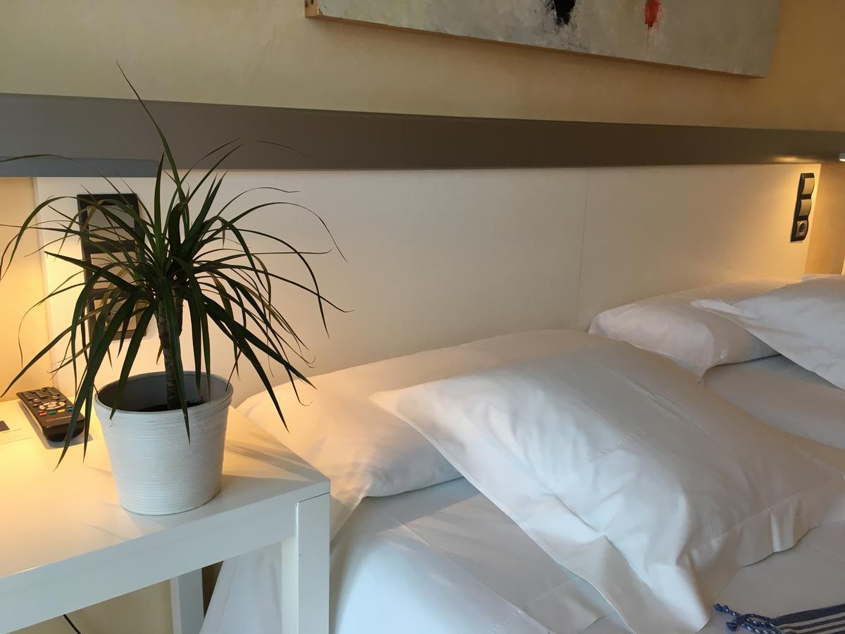 Hotel Nochendi Onís Eksteriør bilde
