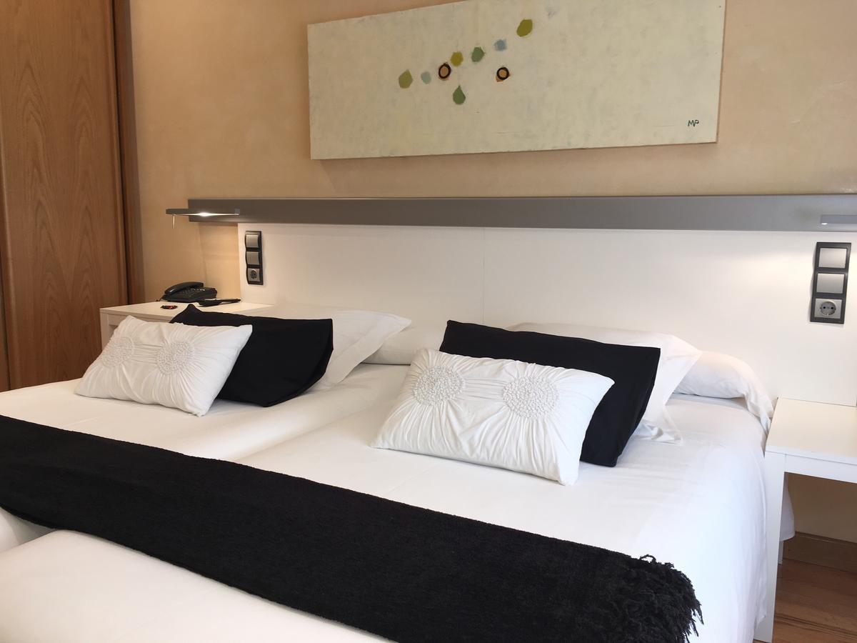 Hotel Nochendi Onís Eksteriør bilde