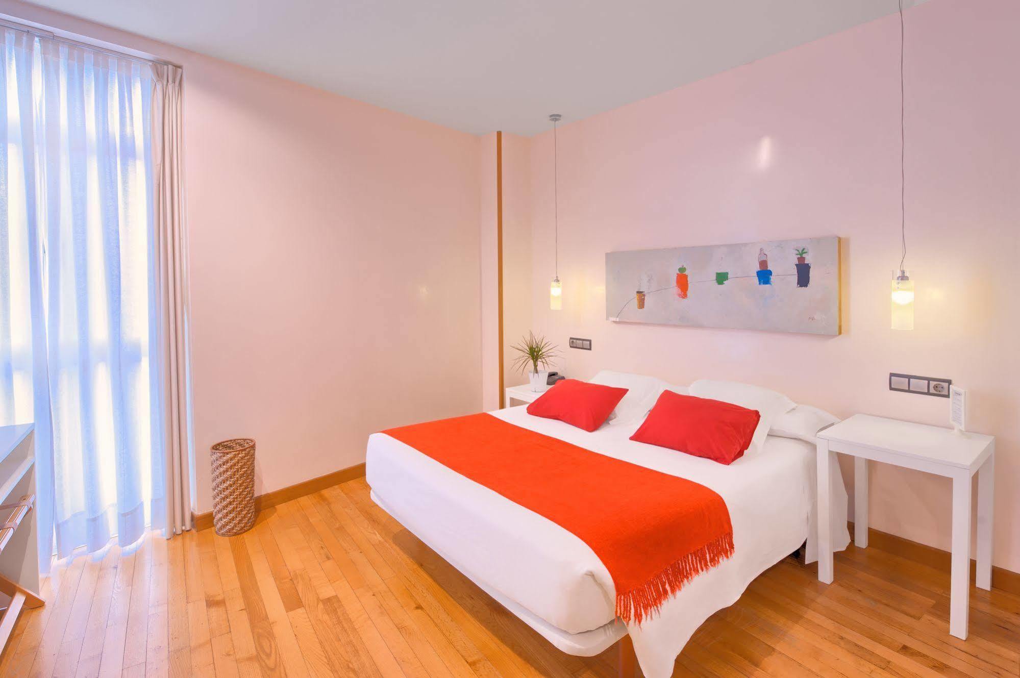Hotel Nochendi Onís Eksteriør bilde